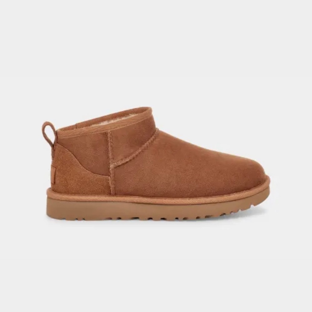 Ugg ultra mini boots size 7